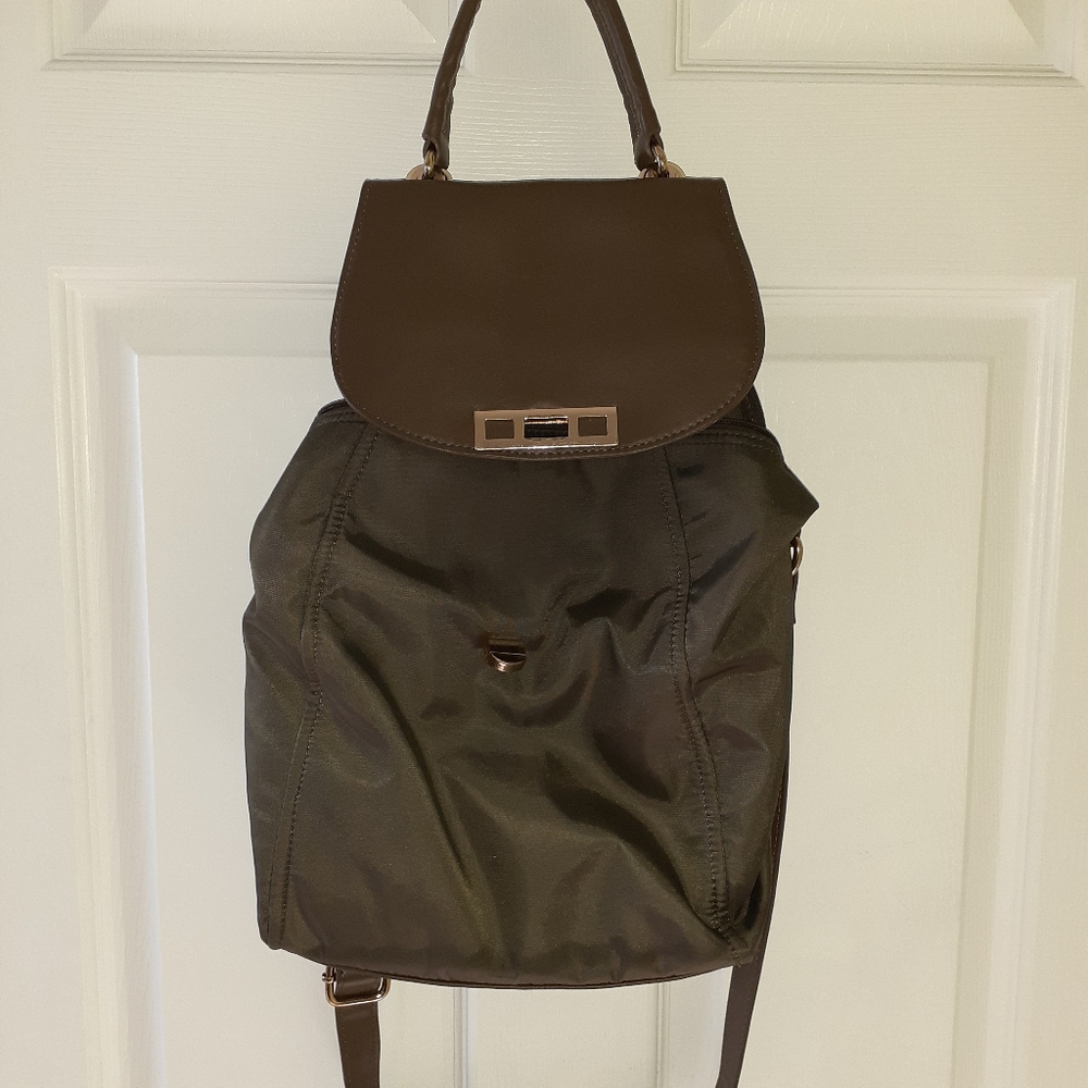 Purses - Picture 8 of 8